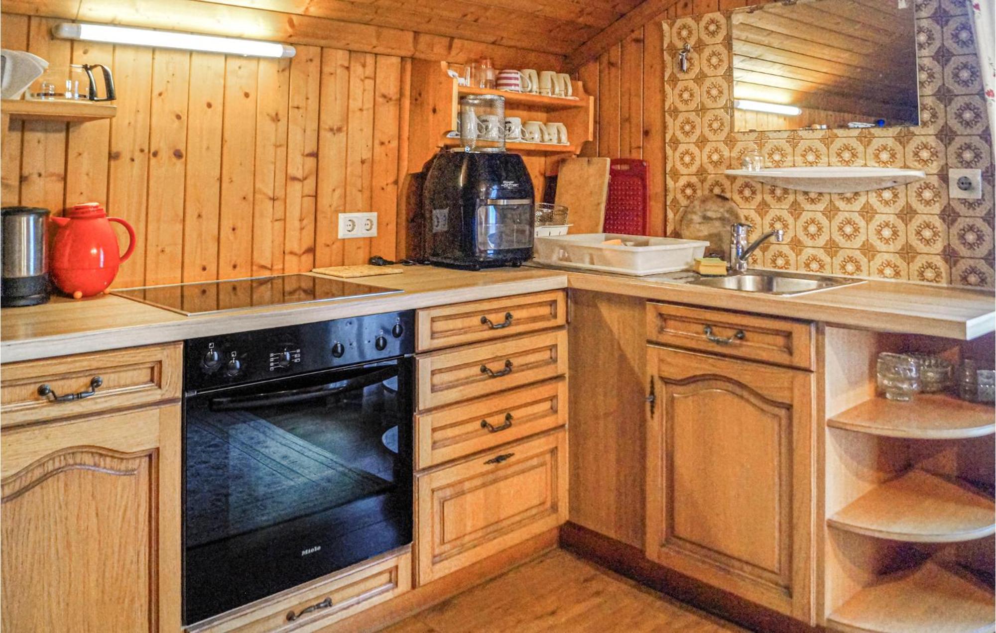 1 Bedroom Cozy Apartment In Hinterburg Экстерьер фото